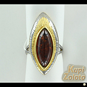 Серебряный комплект  Перстень с янтарем в сочетании с изделием Серебряные серьги с янтарем Фото
