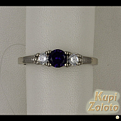 Серебряное кольцо с фиолетовым фианитом