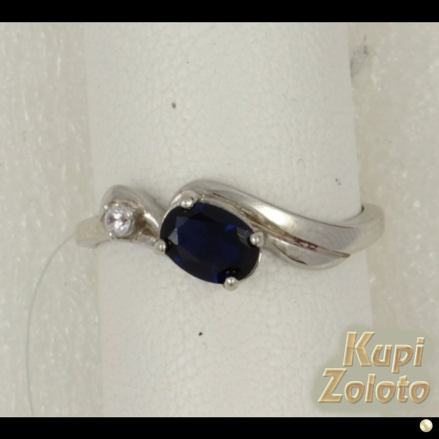 Серебряное кольцо с синим камнем