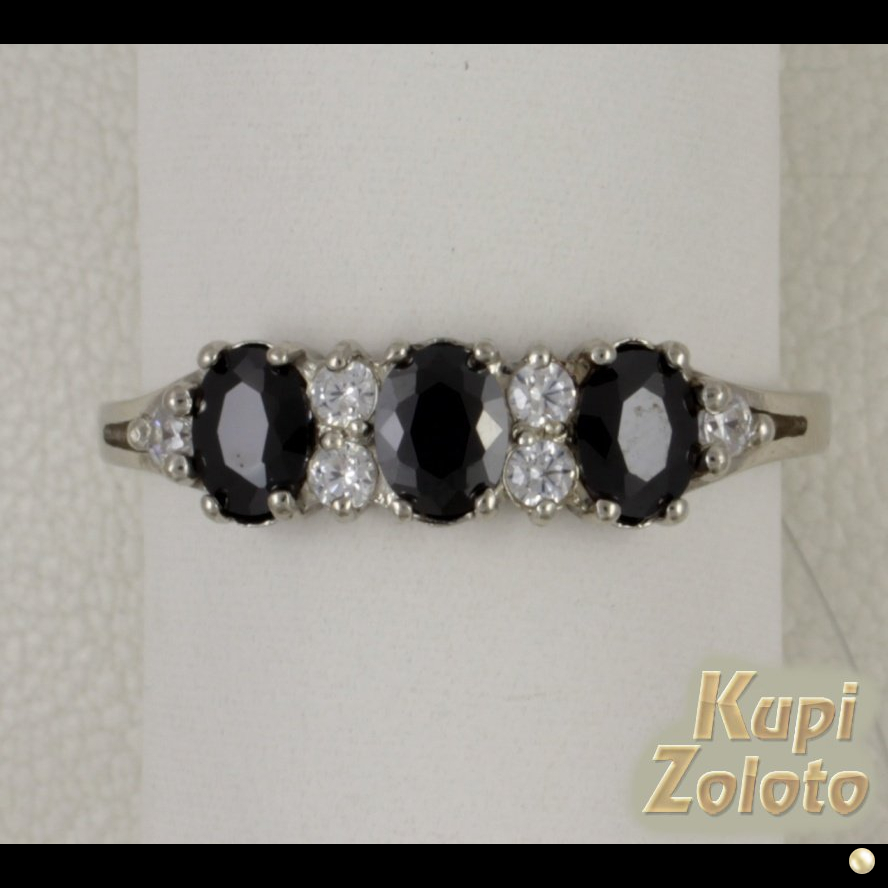 Кольцо из серебра с черными и белыми фианитами