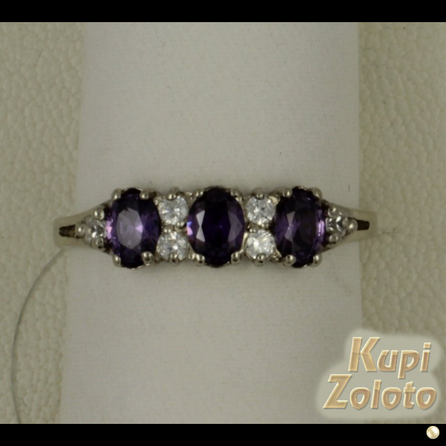 Серебряное кольцо с фиолетовыми фианитами
