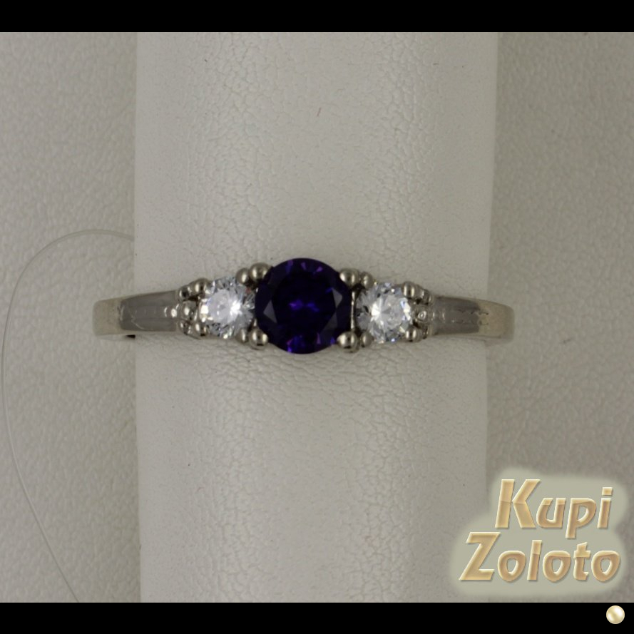 Серебряное кольцо с фиолетовым фианитом